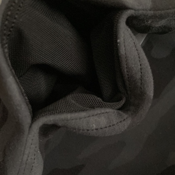 Dark camo Athleta leggings xs - Picture 3 of 4